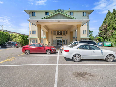 401-46777 Yale Road - 3