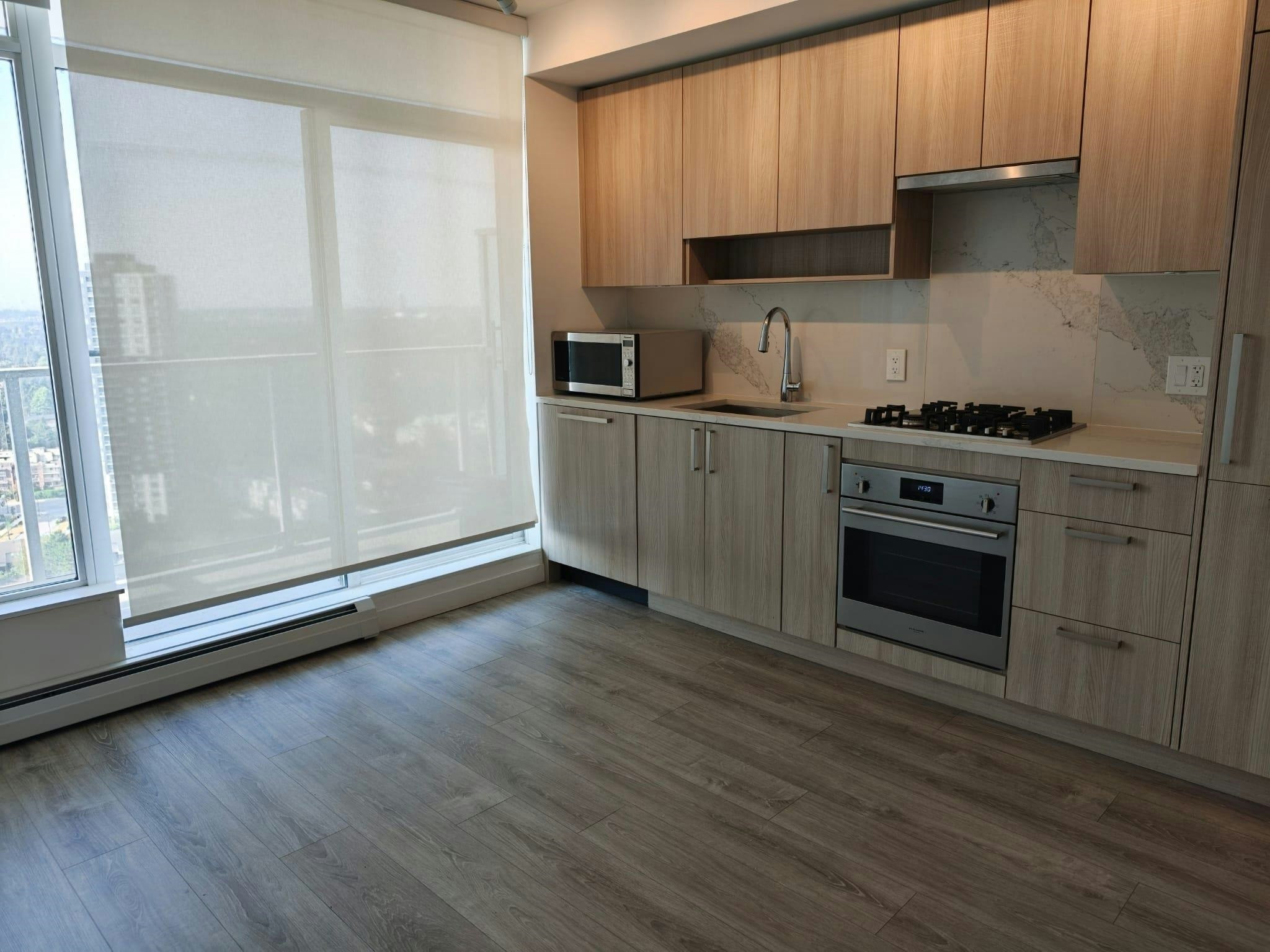 2xx9-13350 Central Avenue, Surrey, BC, V3T 0S1 - 3