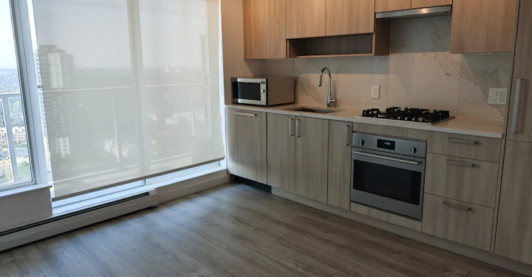 2xx9-13350 Central Avenue, Surrey, BC, V3T 0S1 - 3