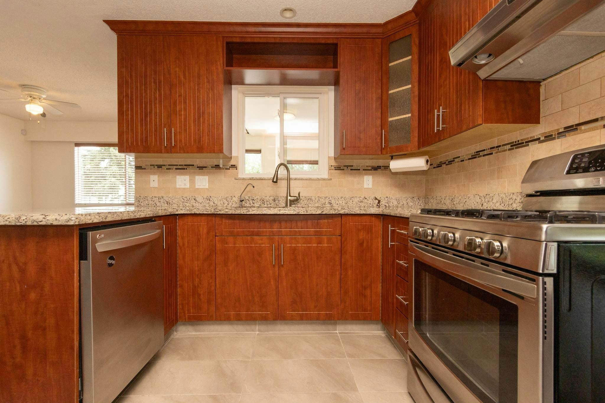 10620 Seaham Crescent, Richmond, BC, V7A 3Y7 - 12