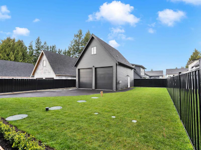 23709 40 Avenue - 3