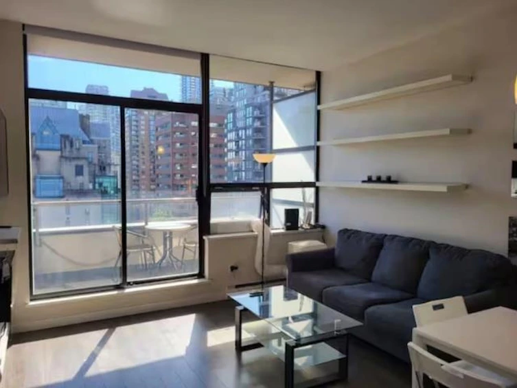 909-1010 Howe Street, Vancouver, BC, V6Z 1P5