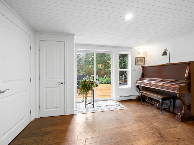 26996 Ferguson Avenue, Maple Ridge, BC, V2W 1R9 - 19