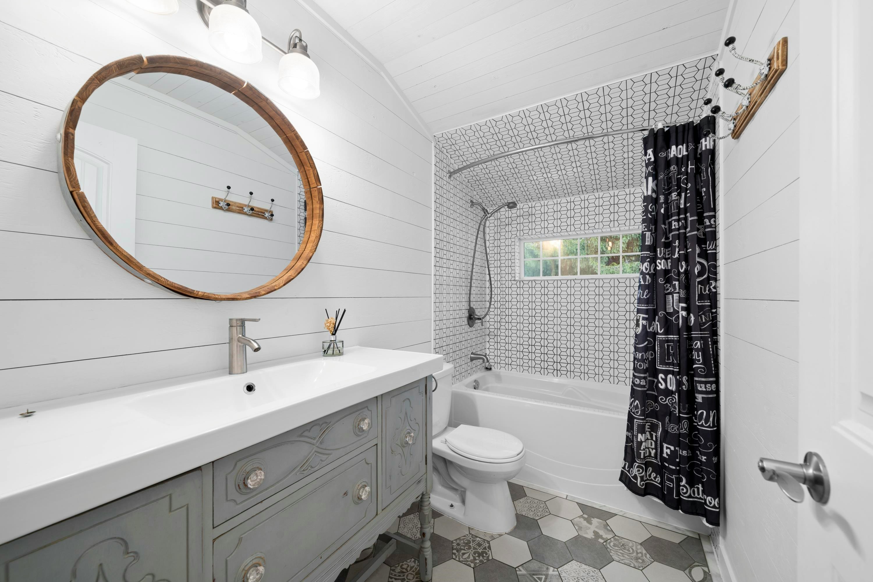 26996 Ferguson Avenue, Maple Ridge, BC, V2W 1R9 - 30