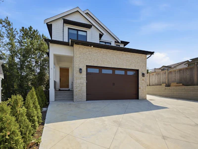 5-35133 Christina Place - 2