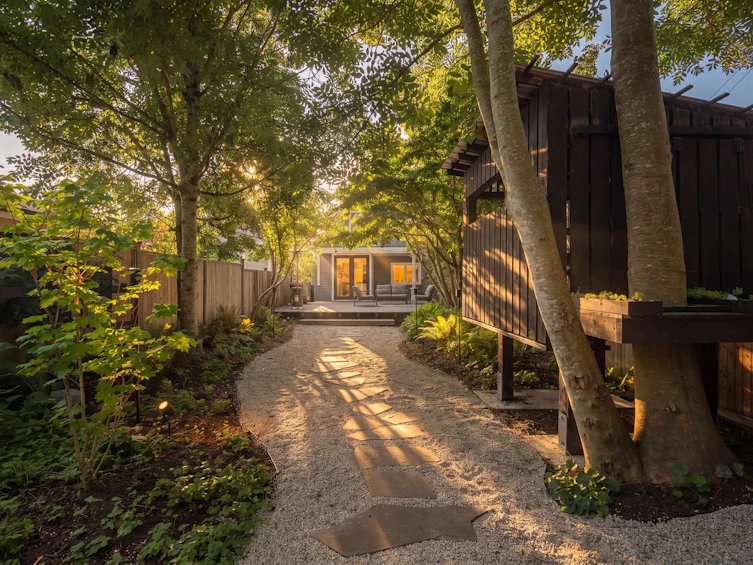 2053 Charles Street, Vancouver, BC, V5L 2V1 - 24