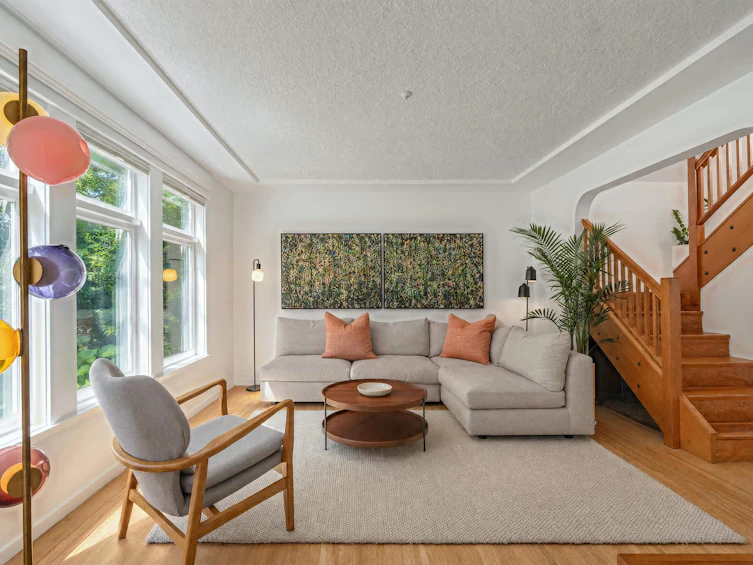 2053 Charles Street, Vancouver, BC, V5L 2V1 - 2