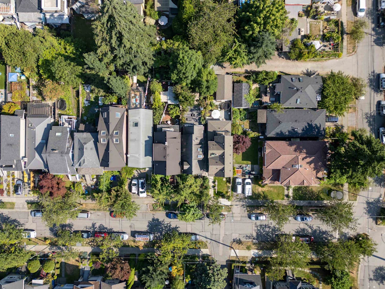 2053 Charles Street, Vancouver, BC, V5L 2V1 - 25