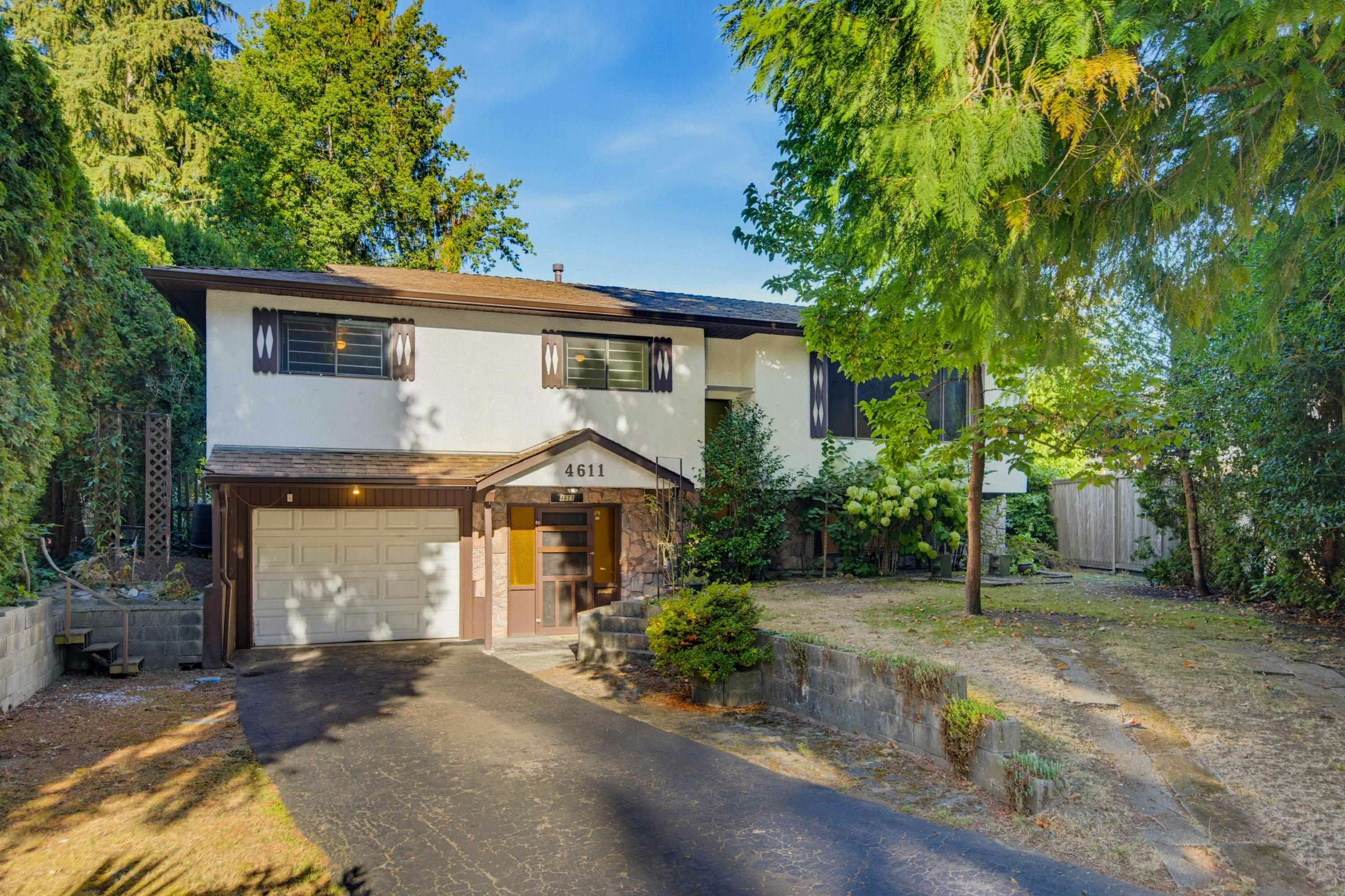 4611 203a Street, Langley, BC, V3A 5W2