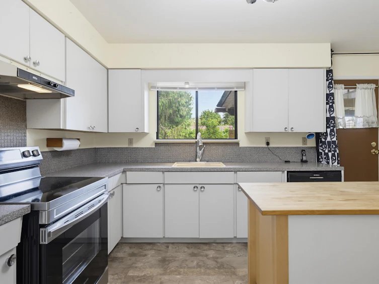 4611 203a Street, Langley, BC, V3A 5W2 - 11