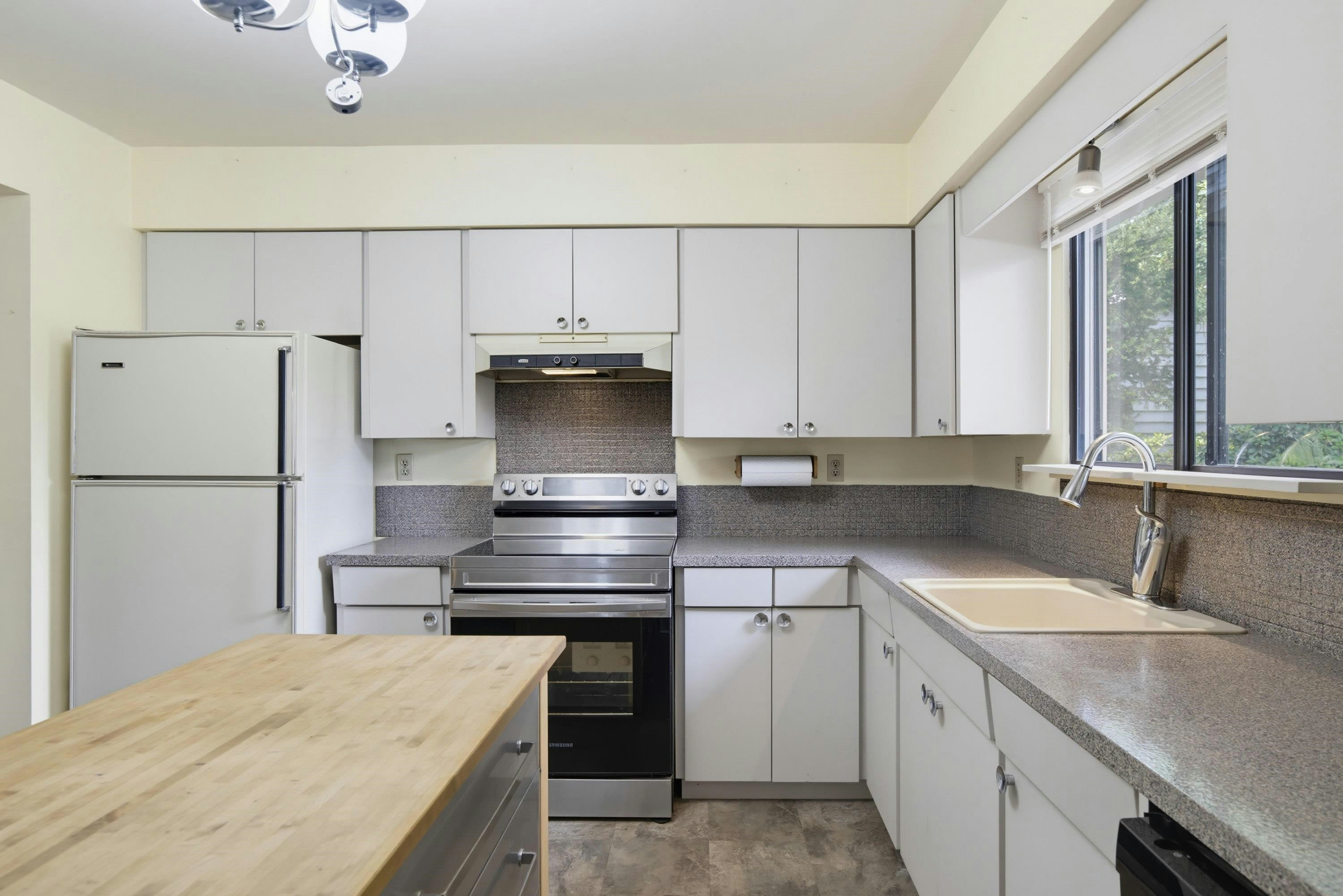 4611 203a Street, Langley, BC, V3A 5W2 - 13
