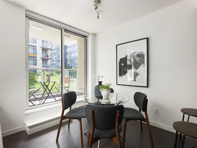 301-138 W 1st Avenue - 2