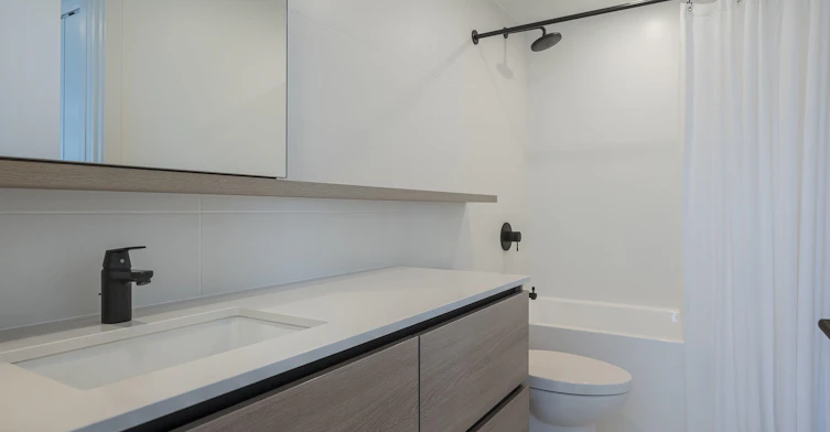 3801-10448 University Drive, Surrey, BC, V3T 0S7 - 14