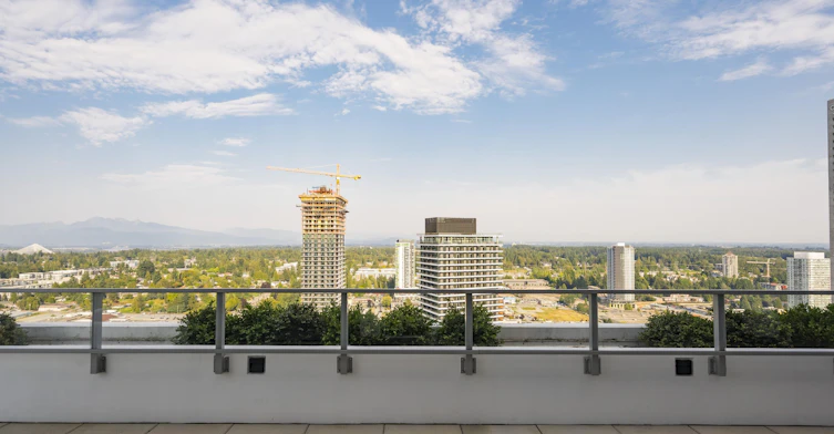 3801-10448 University Drive, Surrey, BC, V3T 0S7 - 17