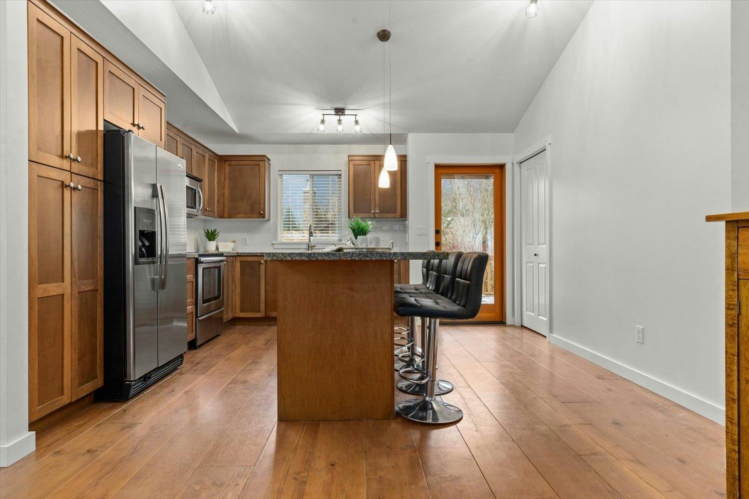 1862 Blackberry Lane, Cultus Lake, BC, V2R 0E1 - 12