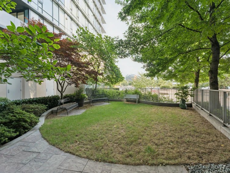 305-8 Smithe Mews, Vancouver, BC, V6B 0A5 - 26