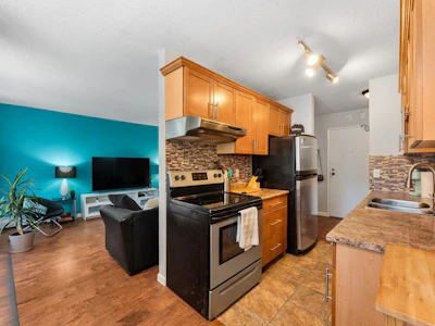 404-320 Royal Avenue - 5
