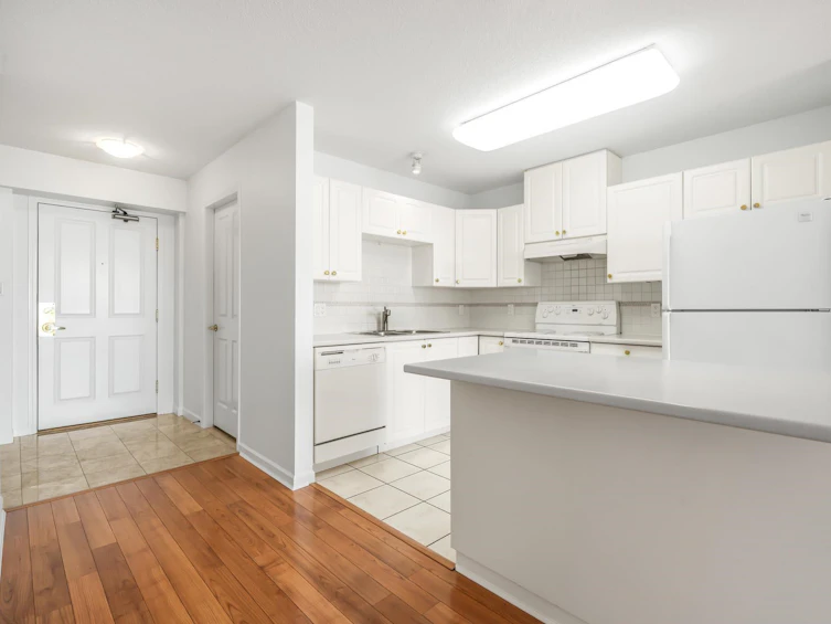 1206-612 Sixth Street, New Westminster, BC, V3L 5V2 - 5