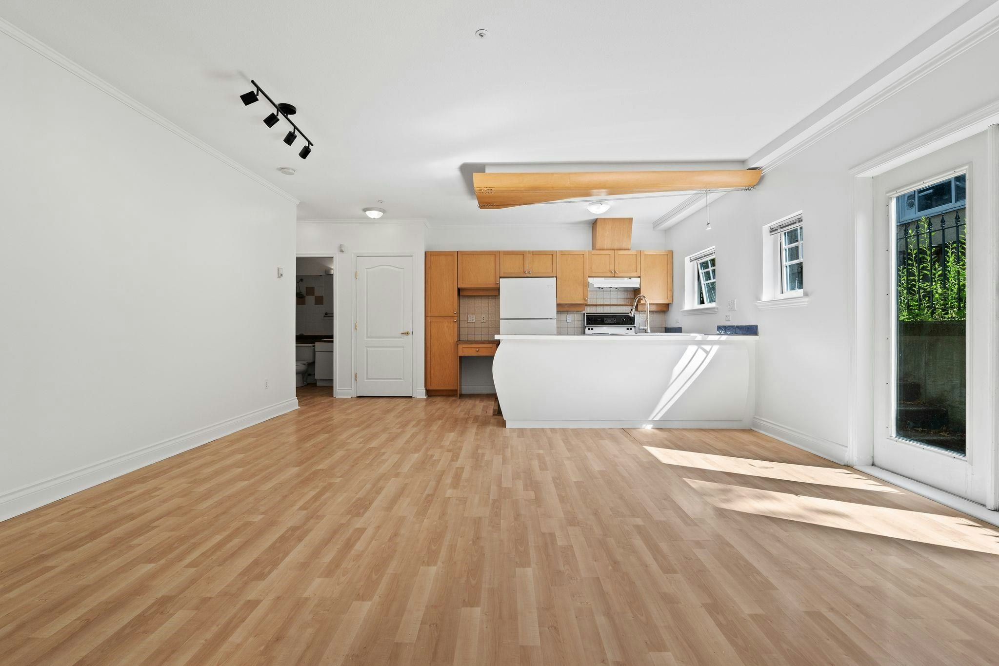 3027 W 7th Avenue, Vancouver, BC, V6K 1Z7 - 13