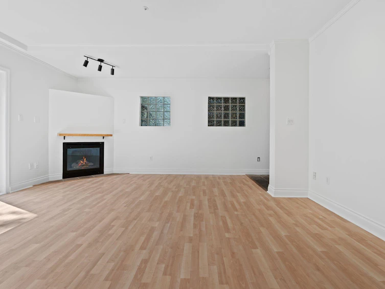 3027 W 7th Avenue, Vancouver, BC, V6K 1Z7 - 15