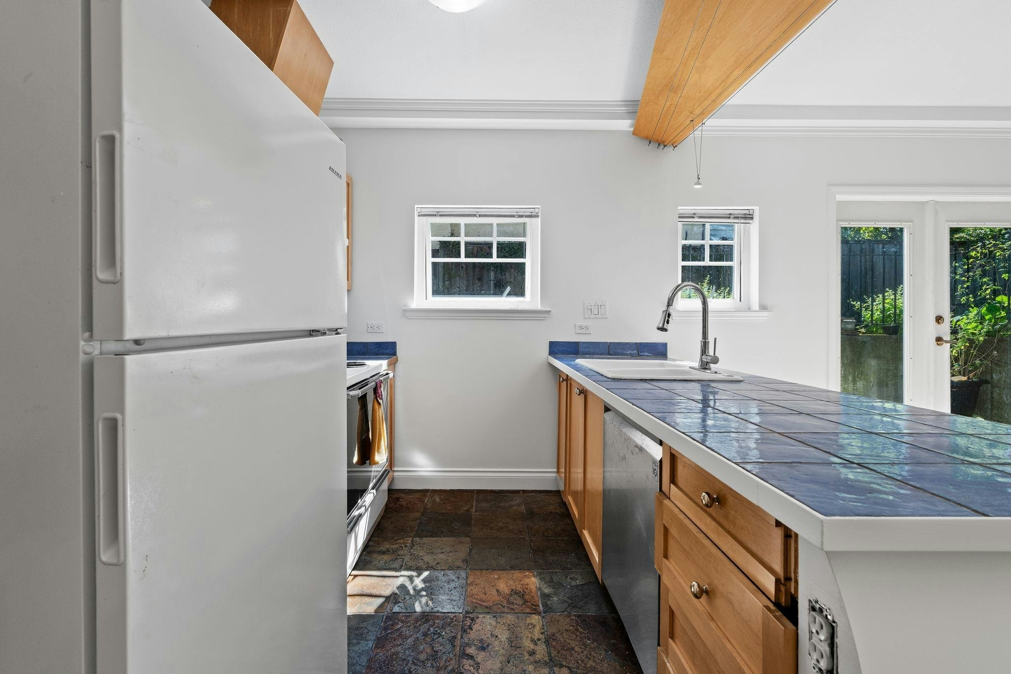 3027 W 7th Avenue, Vancouver, BC, V6K 1Z7 - 10