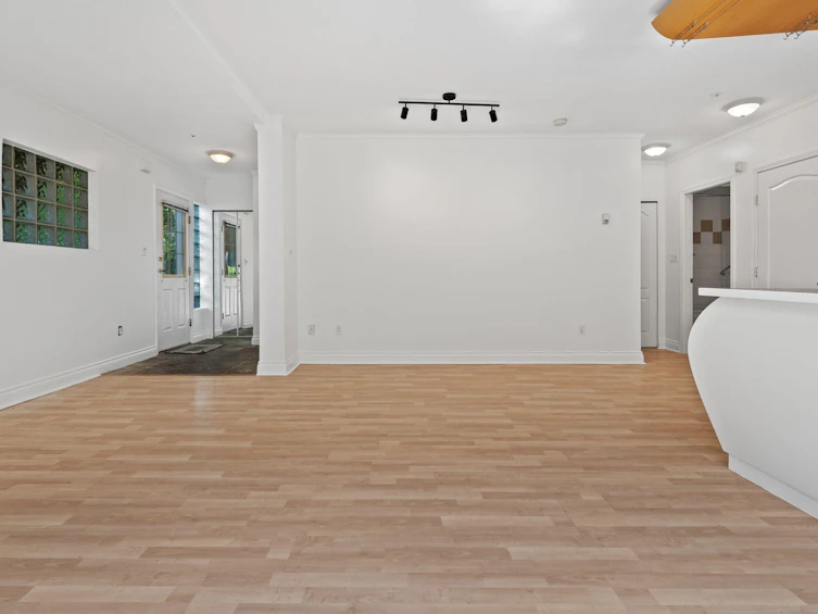 3027 W 7th Avenue, Vancouver, BC, V6K 1Z7 - 18