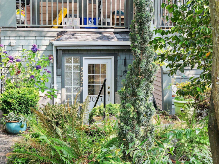 3027 W 7th Avenue, Vancouver, BC, V6K 1Z7