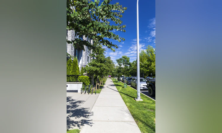 415-15351 101 Avenue