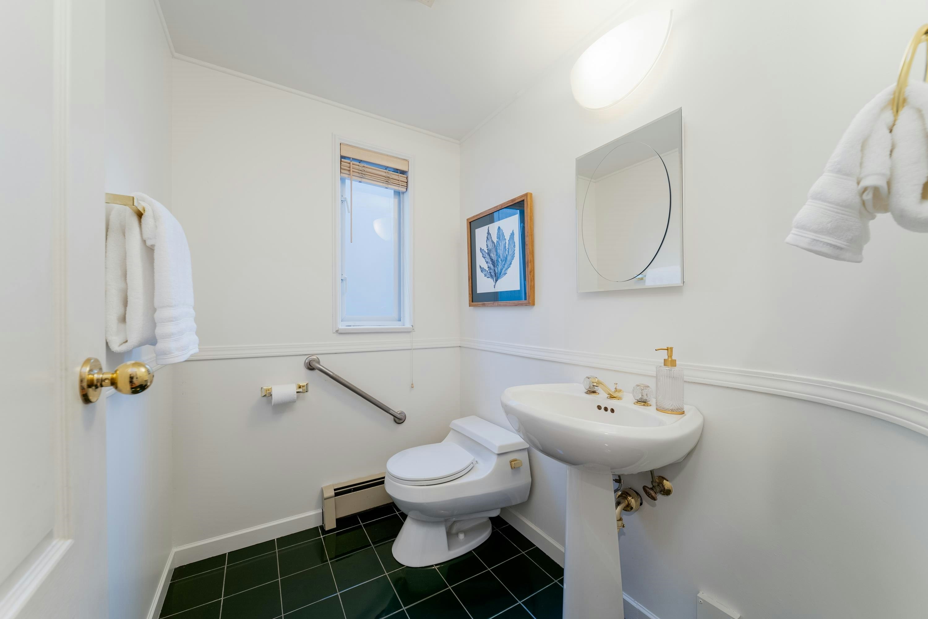 4682 W 14th Avenue, Vancouver, BC, V6R 2Y6 - 8