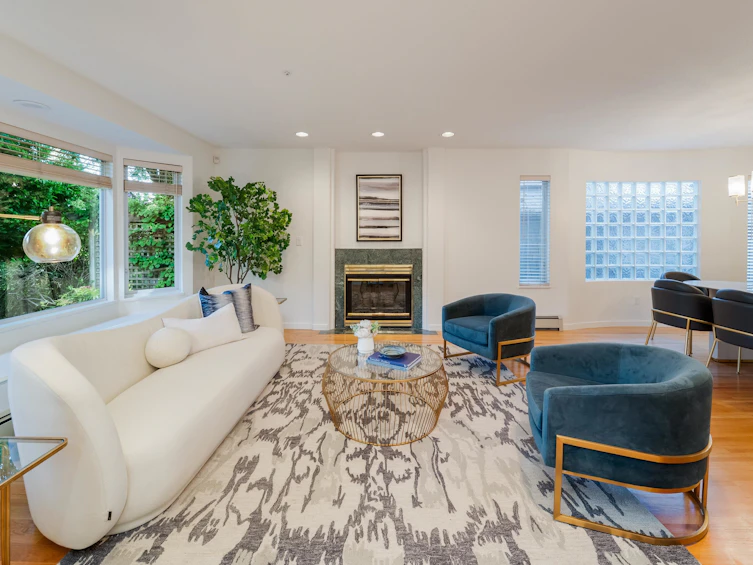 4682 W 14th Avenue, Vancouver, BC, V6R 2Y6 - 3