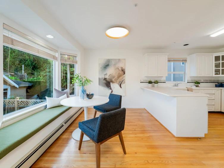 4682 W 14th Avenue, Vancouver, BC, V6R 2Y6 - 12