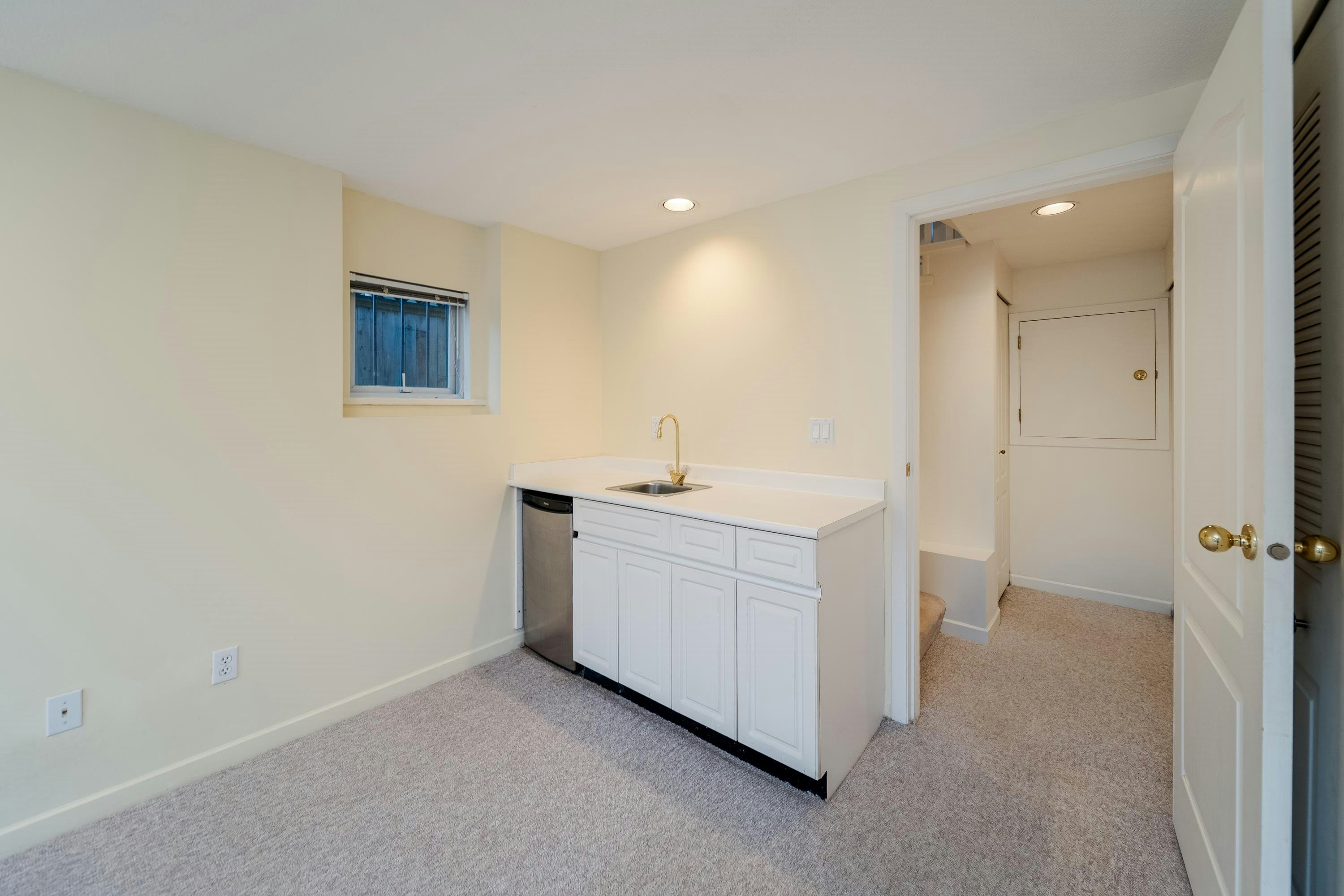 4682 W 14th Avenue, Vancouver, BC, V6R 2Y6 - 23