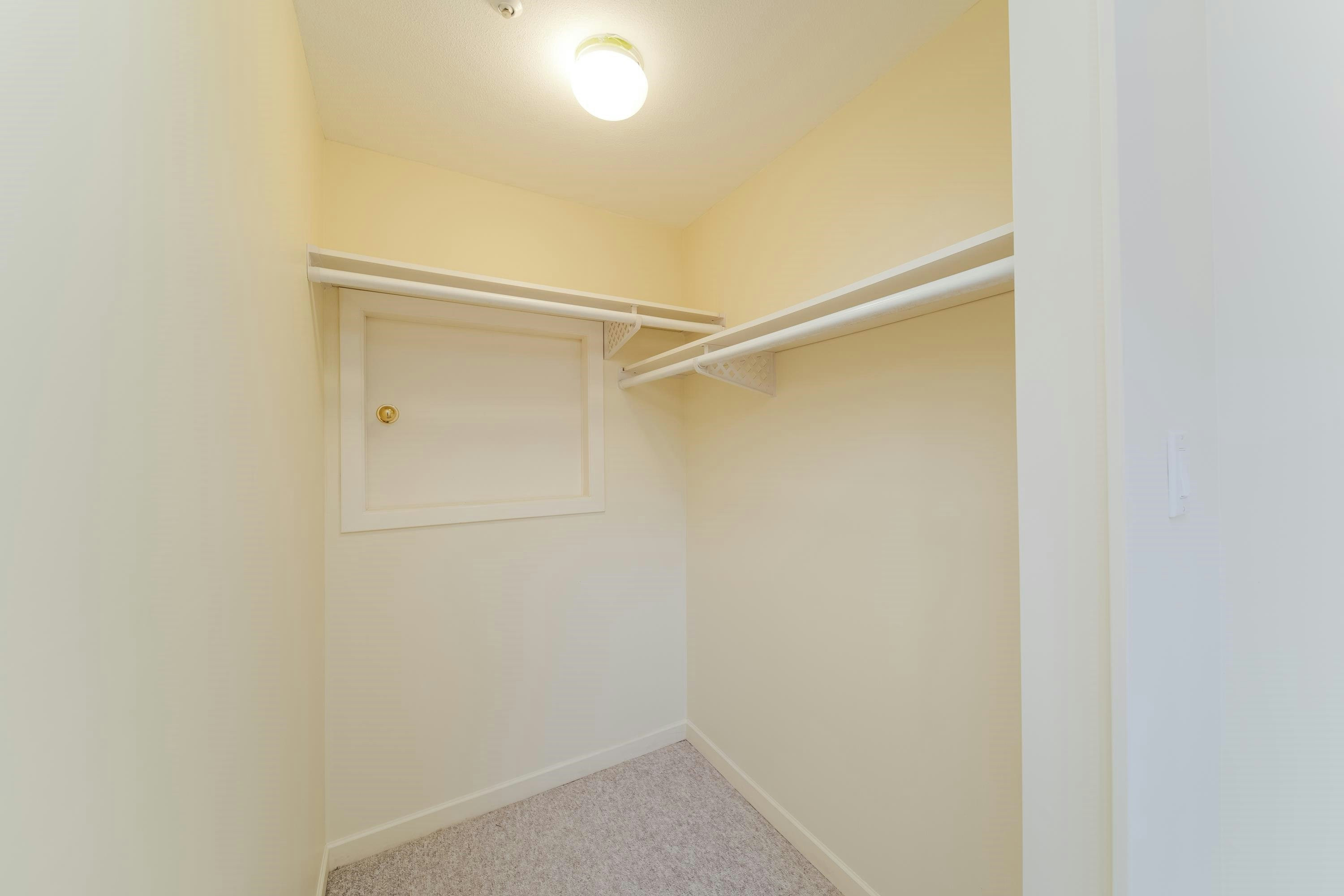 4682 W 14th Avenue, Vancouver, BC, V6R 2Y6 - 27