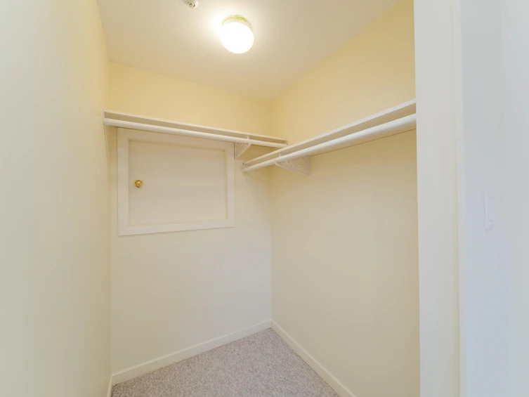 4682 W 14th Avenue, Vancouver, BC, V6R 2Y6 - 27