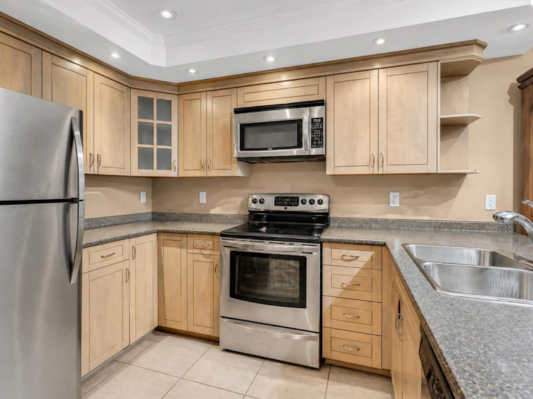 303-70 Richmond Street, New Westminster, BC, T6W 2N4 - 13