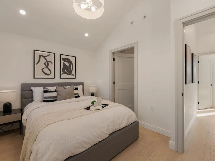 2544 Grant Street, Vancouver, BC, V5K 3G7 - 11
