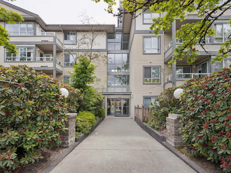 204-4990 Mcgeer Street, Vancouver, BC, V5R 6C1