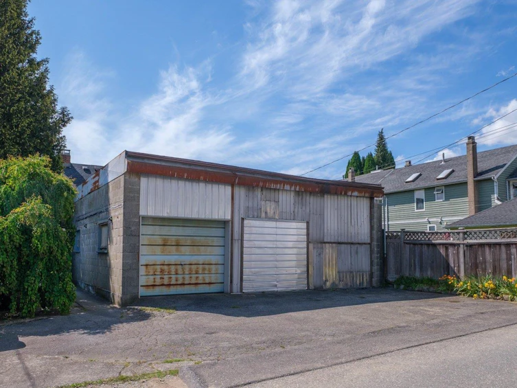 8510 Montcalm Street, Vancouver, BC, V6P 4P7 - 20