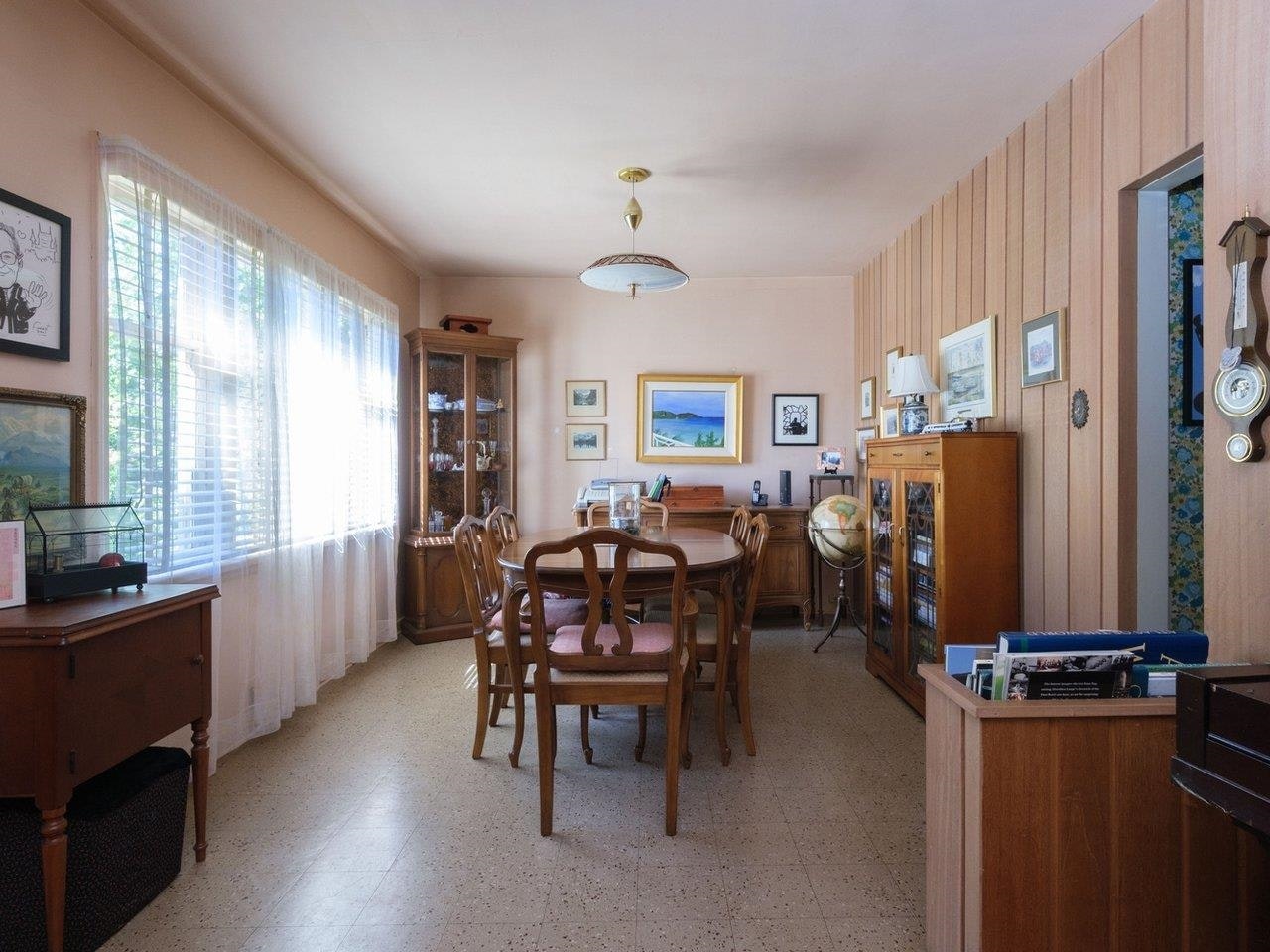 8510 Montcalm Street, Vancouver, BC, V6P 4P7 - 6