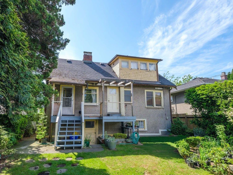 8510 Montcalm Street, Vancouver, BC, V6P 4P7 - 19