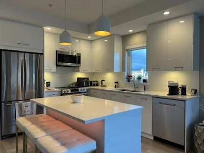 516-38033 Second Avenue - 4