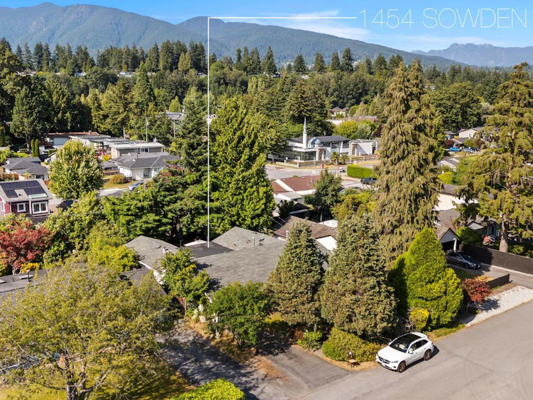1454 Sowden Street, North Vancouver, BC, V7P 1M1 - 38