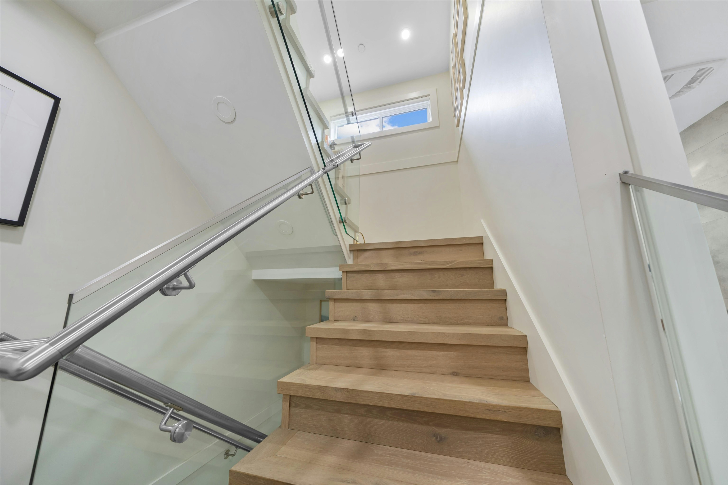 1758 E 14th Avenue, Vancouver, BC, V5N 2E2 - 12