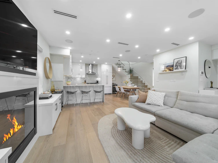 1758 E 14th Avenue, Vancouver, BC, V5N 2E2 - 4