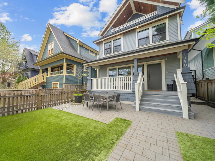 1758 E 14th Avenue, Vancouver, BC, V5N 2E2