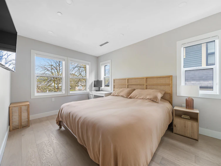 1758 E 14th Avenue, Vancouver, BC, V5N 2E2 - 13