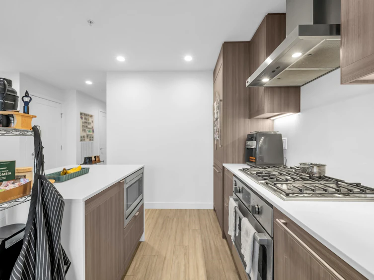1105-2351 Beta Avenue, Burnaby, BC, V5C 0M2 - 5
