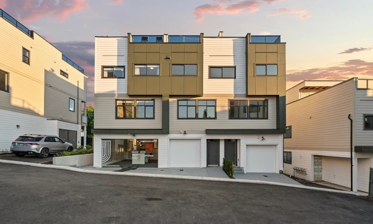 110-34588 Marshall Road