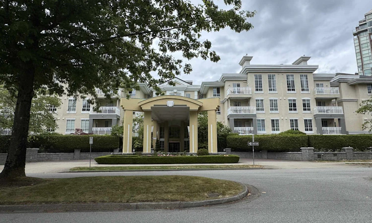 308-5835 E Hampton Place