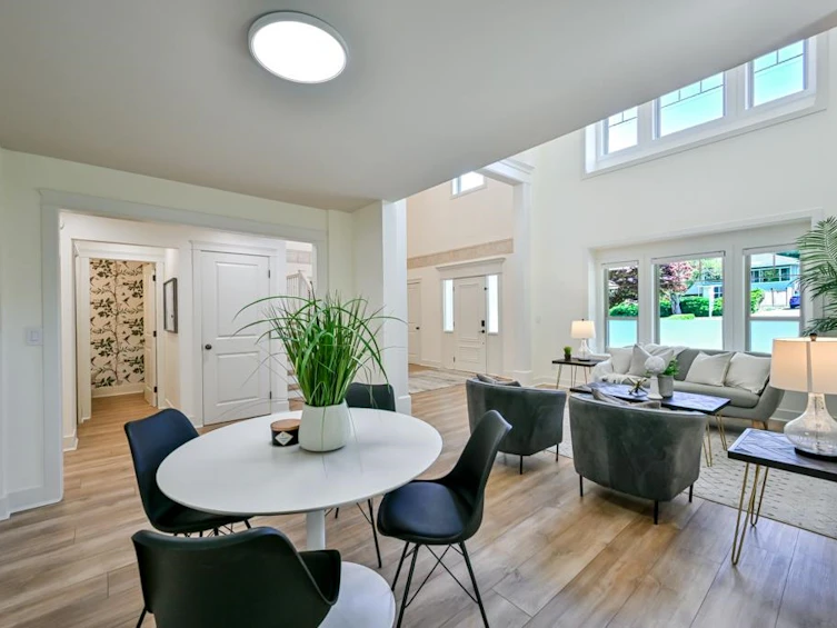 9709 Crown Crescent, Surrey, BC, V3V 2T7 - 9